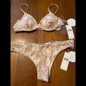 Radio Fiji bikini NEW with tags size Large